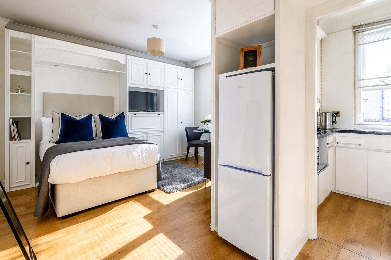 Flat Duke Street in City of Westminster