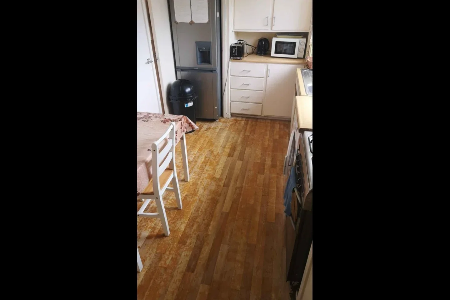 Room Caledon Road in Greater London