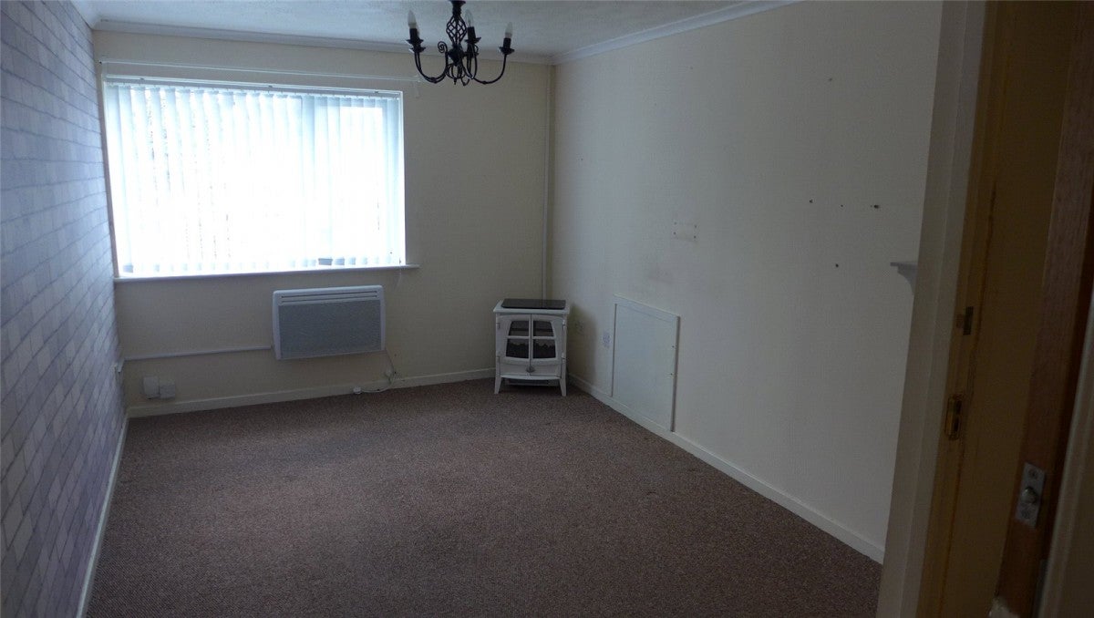 Flat Hurn Way in Coventry