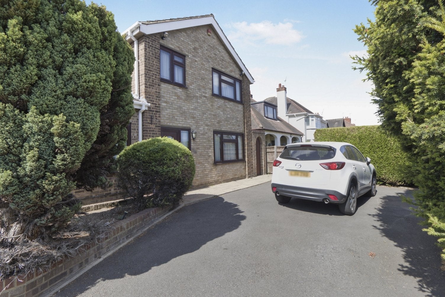House Croft Close in Greater London