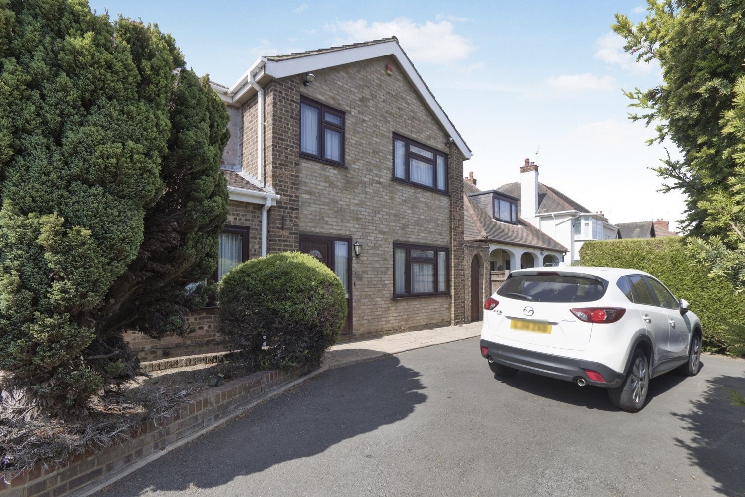 House Croft Close in Greater London
