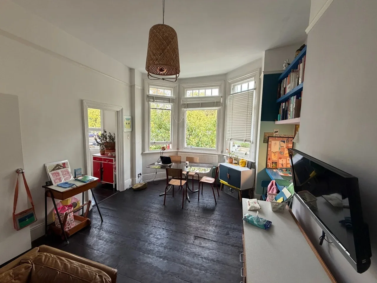 Flat Tierney Road in Greater London