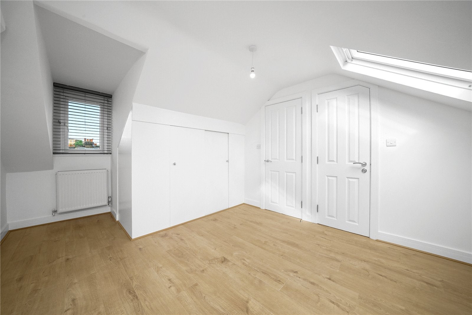 Flat Holmewood Road in Greater London