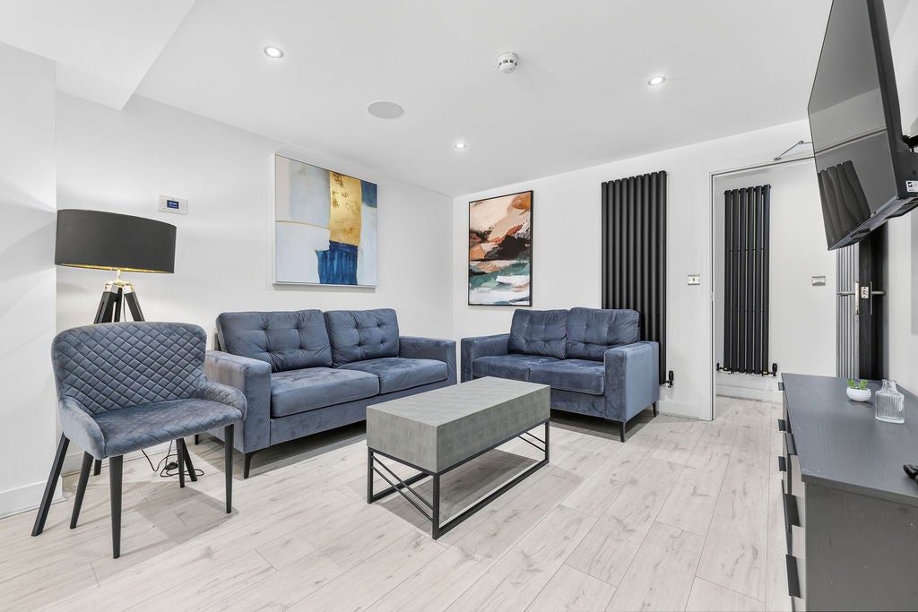 House Rhyddings Terrace in Swansea