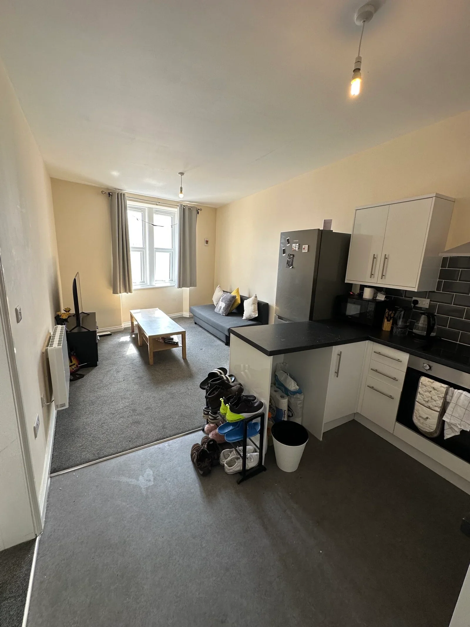 Flat Regent Street in Weston-super-Mare