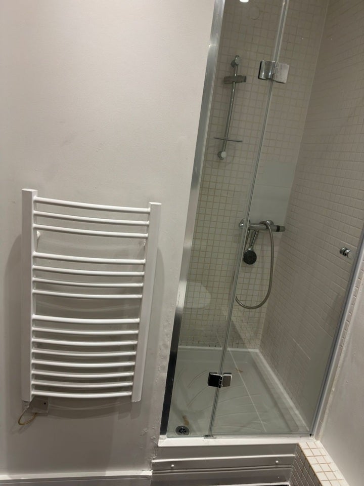 Flat Riverside Close in Greater London