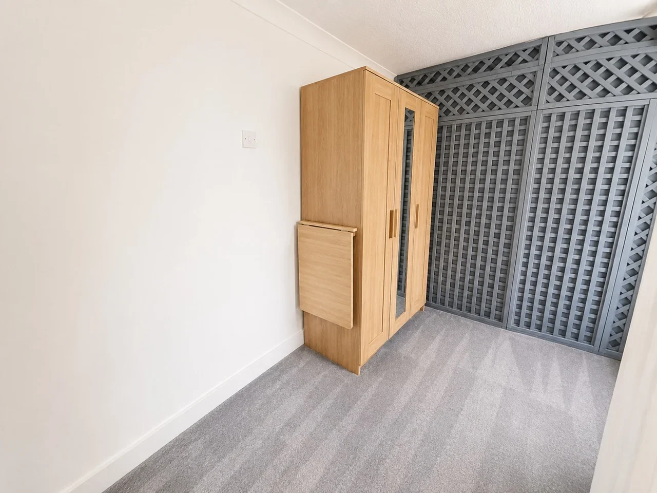 Flat Essex Road in Greater London