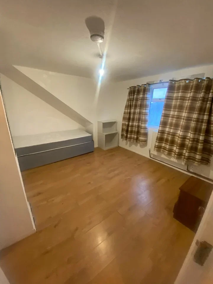 Room Ensign Way in Borough of Spelthorne