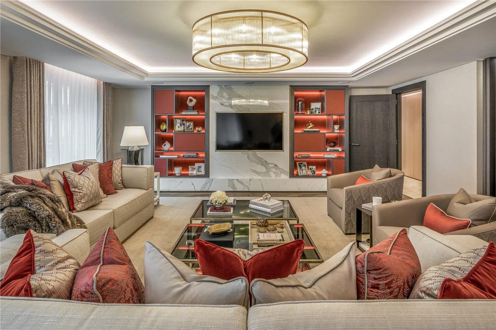 Flat Lancelot Place in City of Westminster