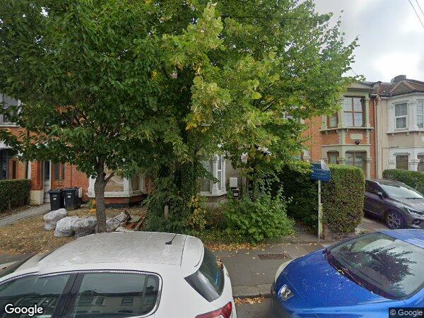 Flat Wanstead Park Road in Greater London