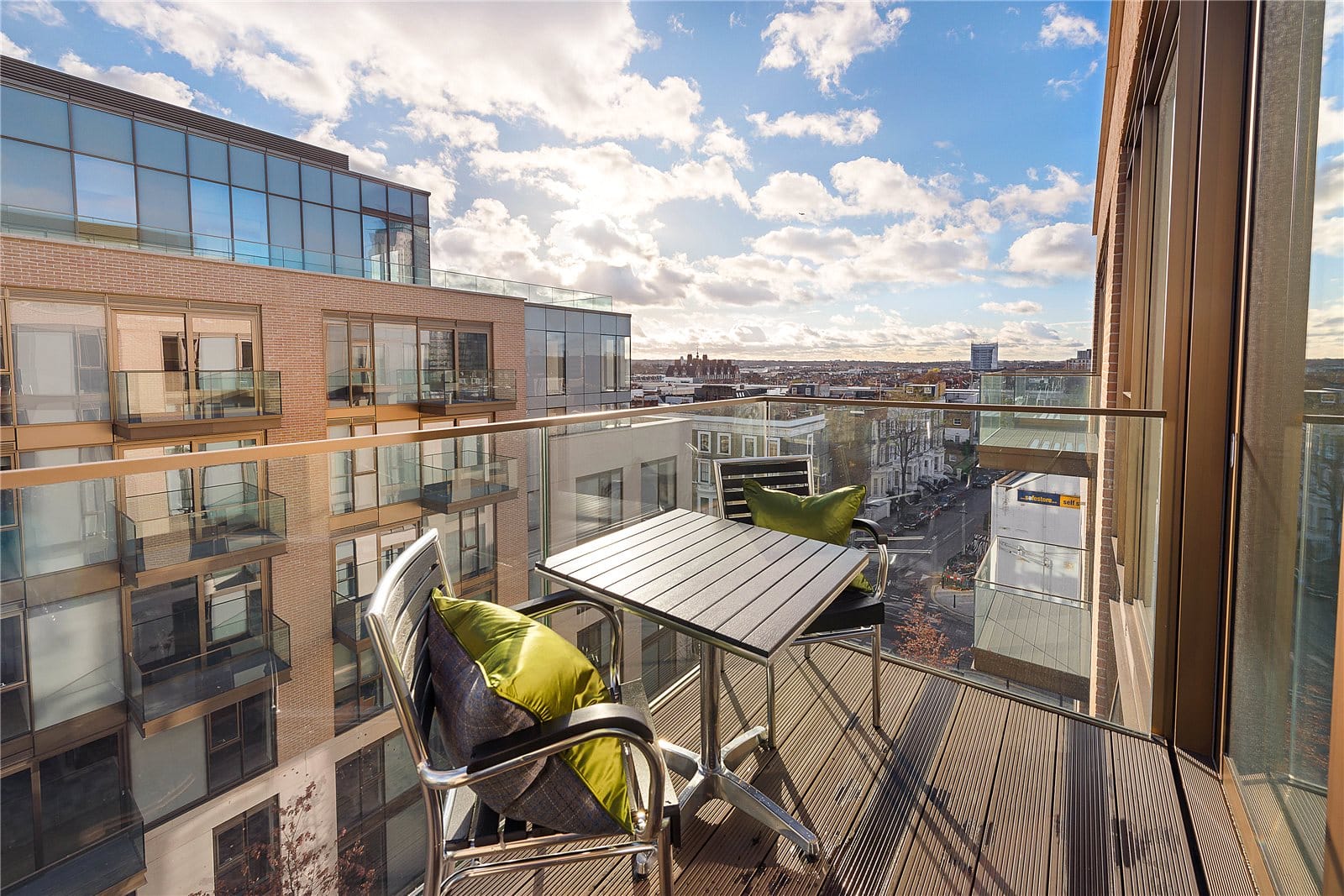 Flat Lillie Square in Greater London