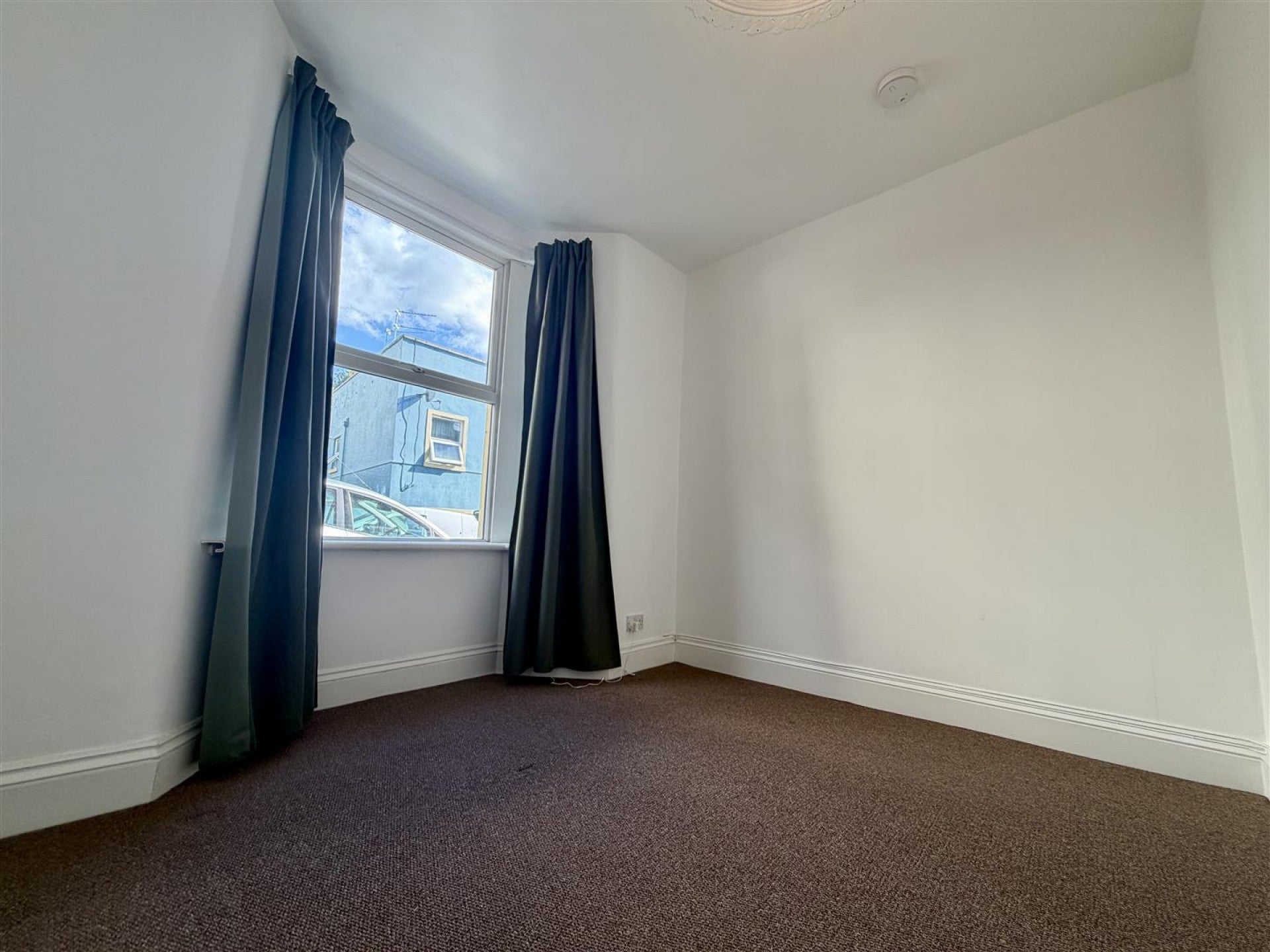 Flat Bradley Hill Lane in Somerton