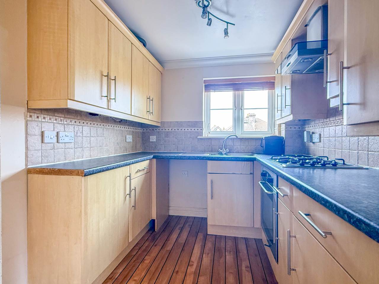 Flat Woodside Road in Bournemouth