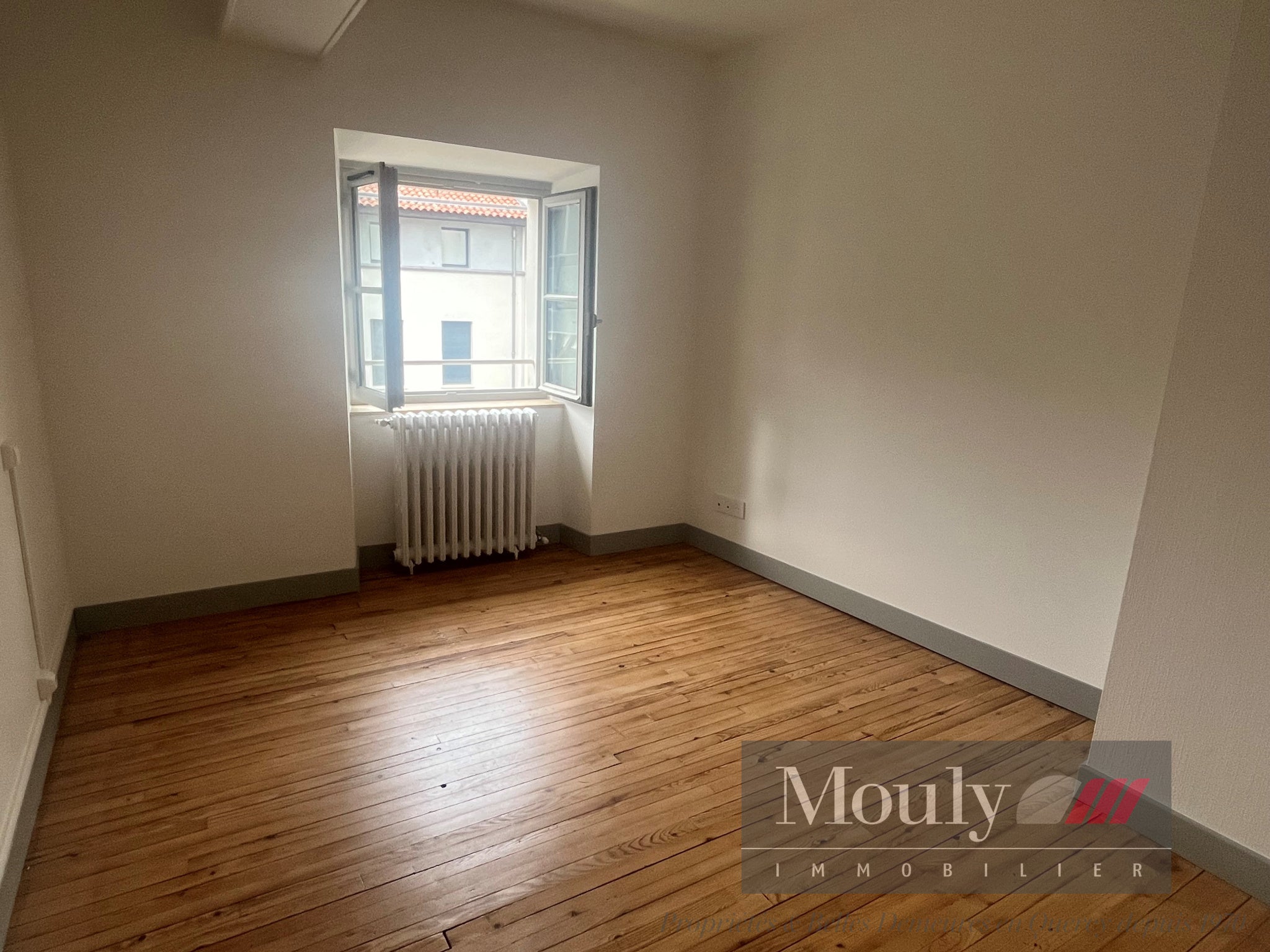 Appartement Place Émilien Imbert à Cahors