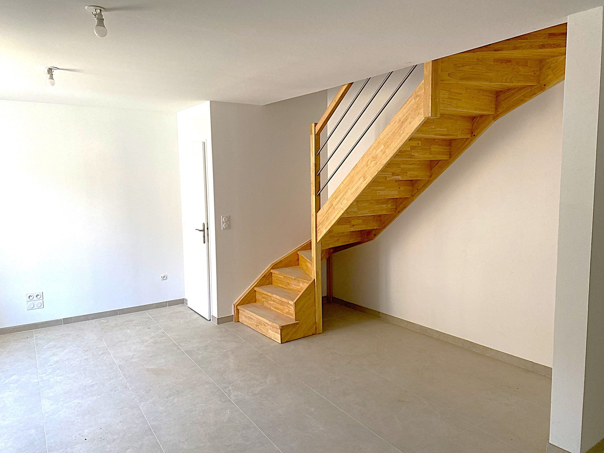 Flat Rue du Papier in Montmerle-sur-Saône
