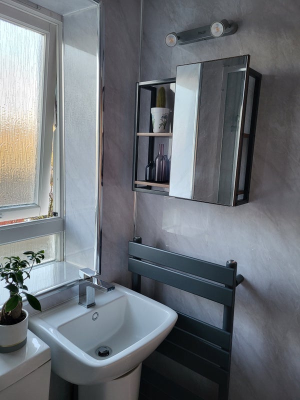 Room Duxfield Road in Newcastle upon Tyne