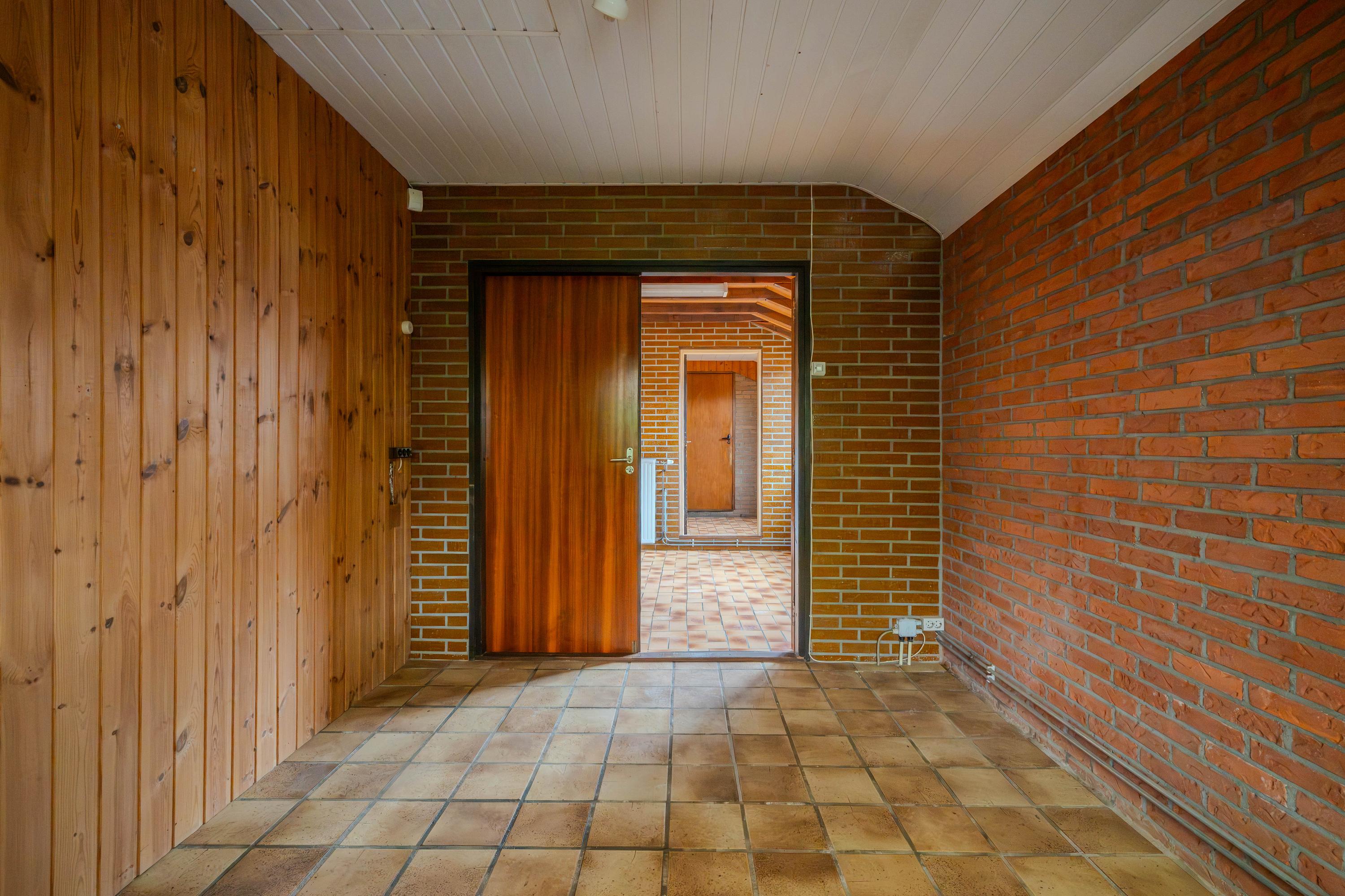 Twee-onder-één-kap te koop: Industriestraat 65, Reuver