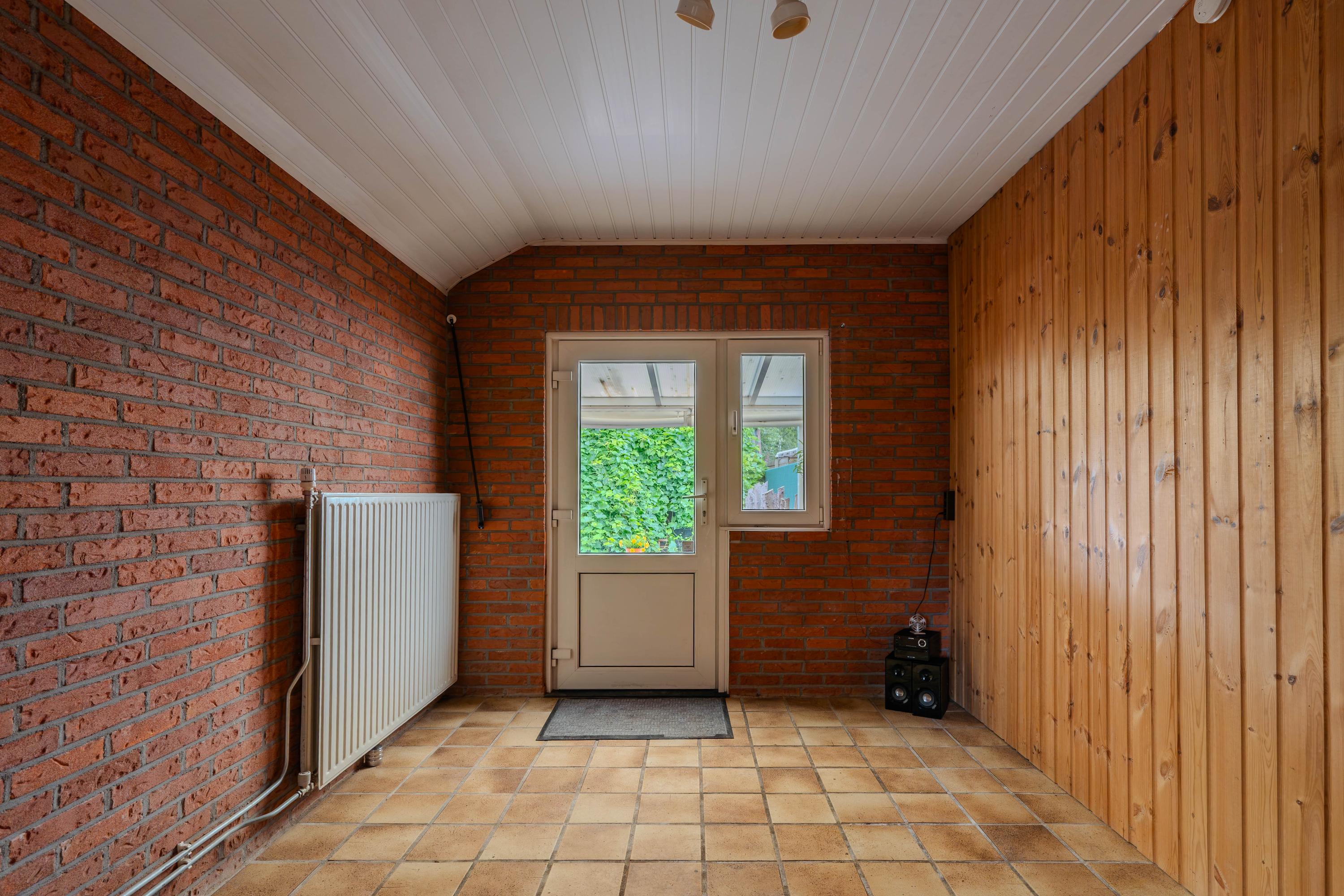 Twee-onder-één-kap te koop: Industriestraat 65, Reuver