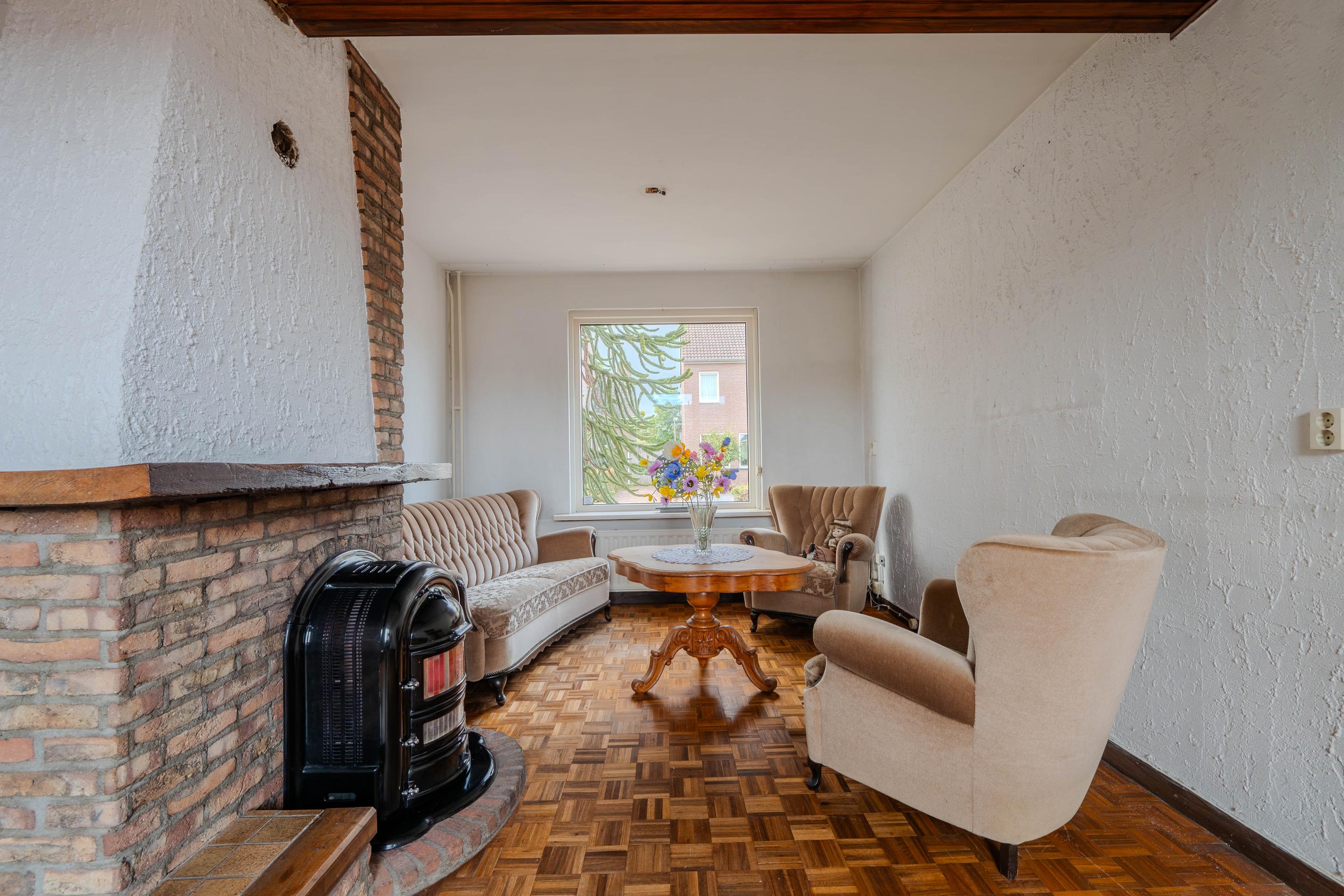 Twee-onder-één-kap te koop: Industriestraat 65, Reuver