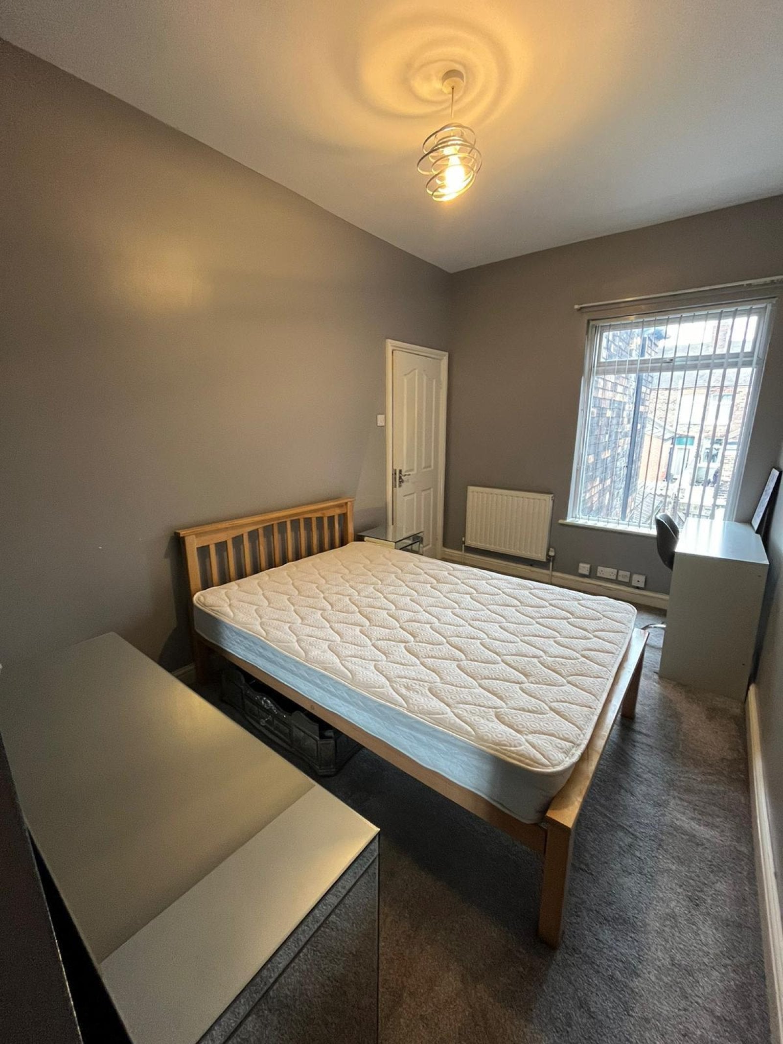 Room Boughey Road in Stoke-on-Trent