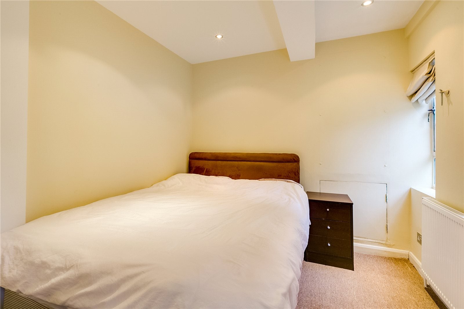 Flat Sloane Avenue in Greater London