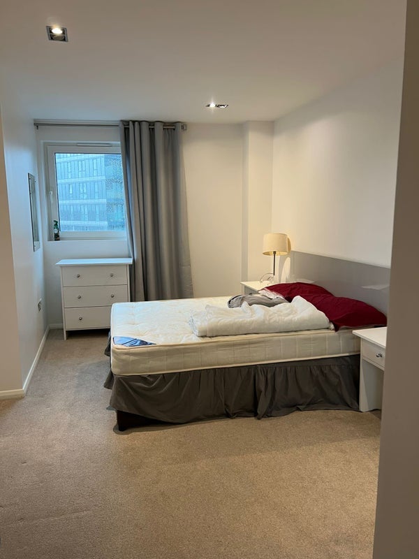 Room Limeharbour in Greater London