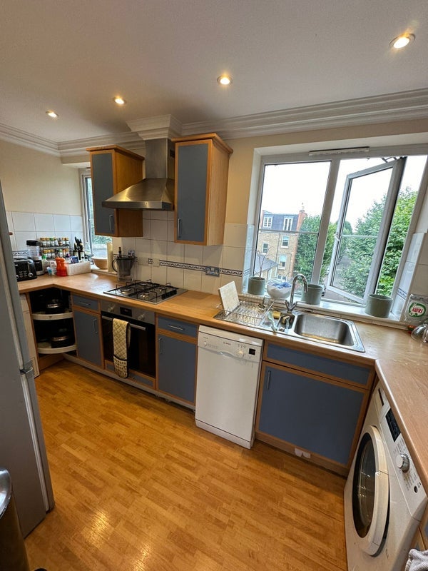 Room Sulgrave Road in Greater London