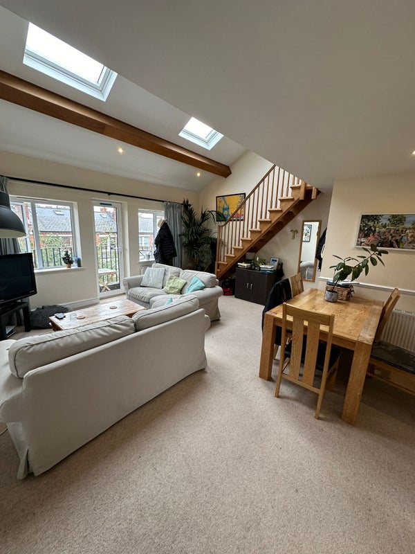 Room Sulgrave Road in Greater London
