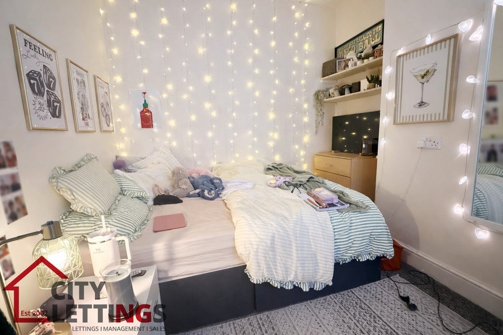 House Forest Grove in Nottingham