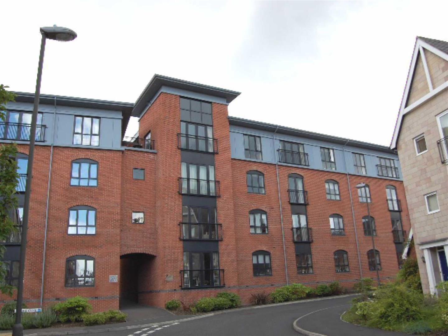 Flat Leighton Way in Amber Valley