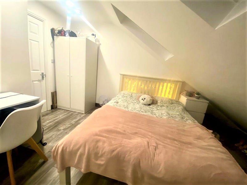 Room Gilstead Road in Greater London