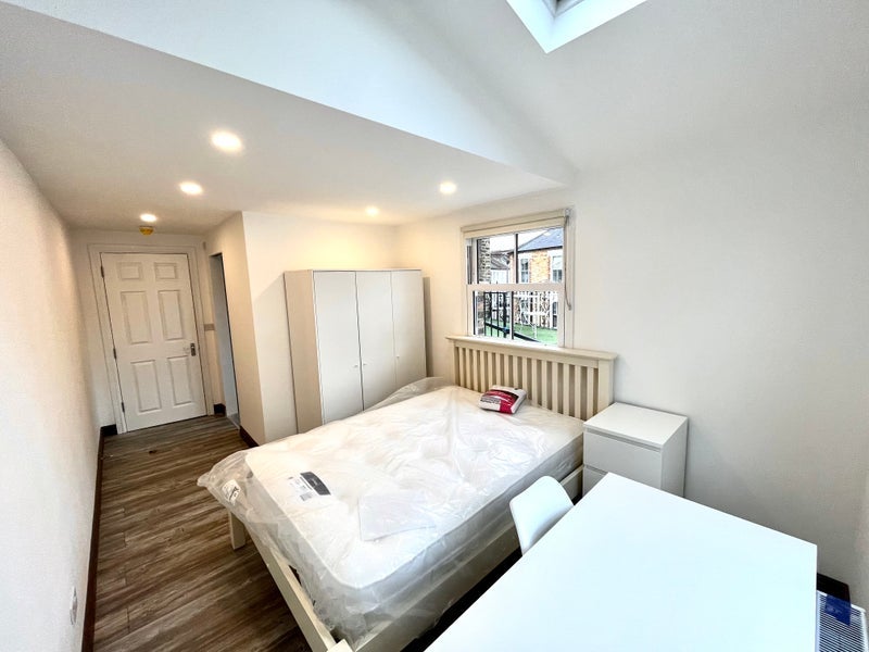 Room Gilstead Road in Greater London