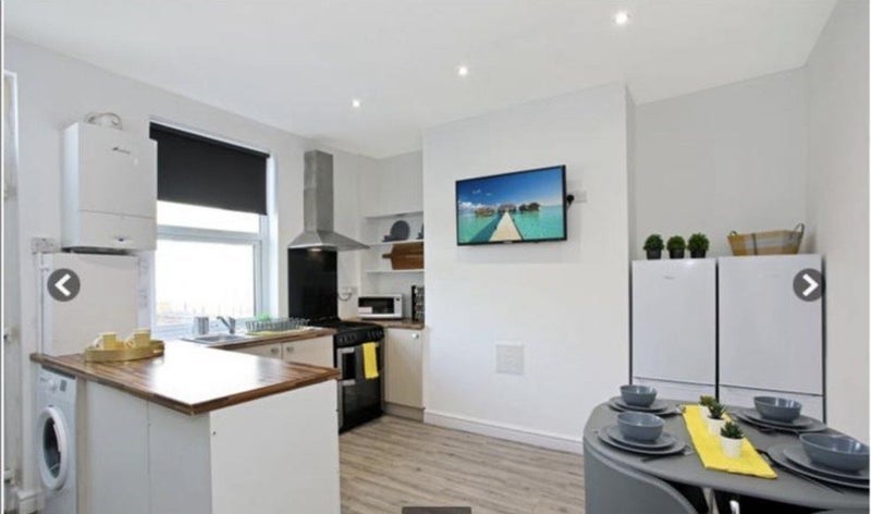 Room Alverthorpe Road in Wakefield