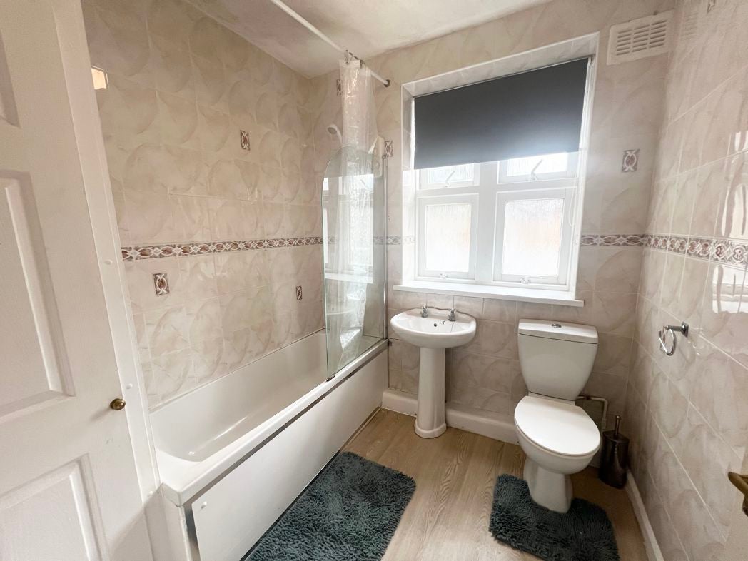Flat New Mills in Newcastle upon Tyne