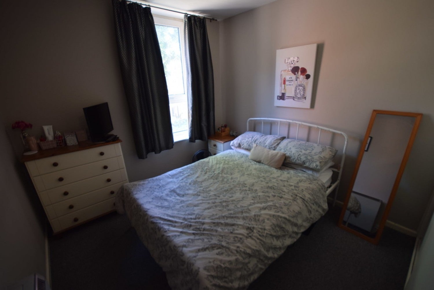 Flat King Street in Newcastle-under-Lyme