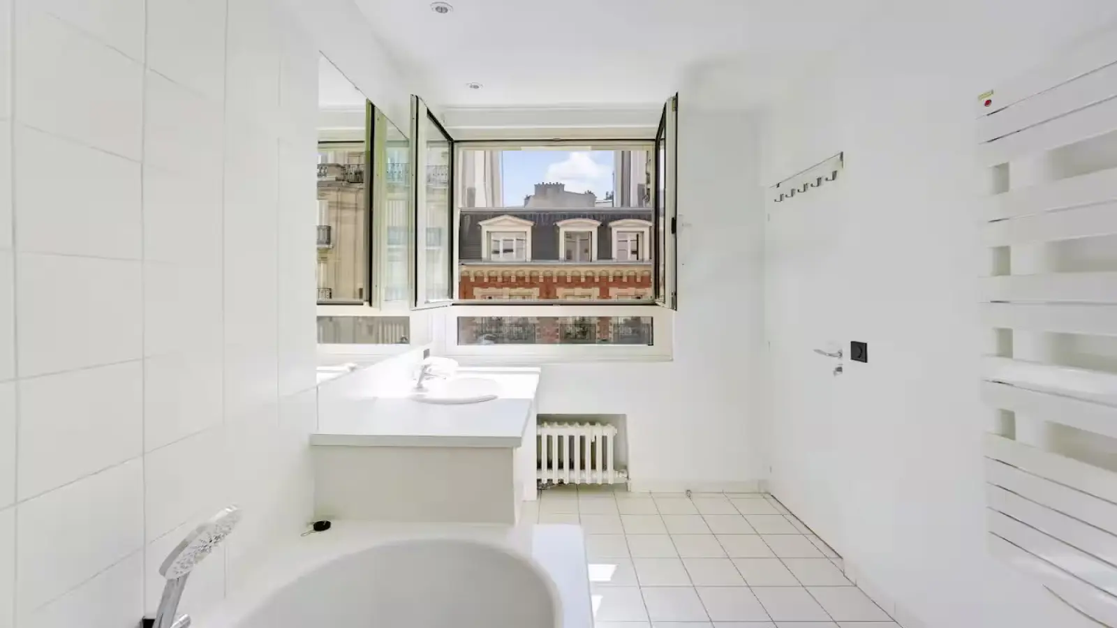 Appartement Rue de la Tour à Paris