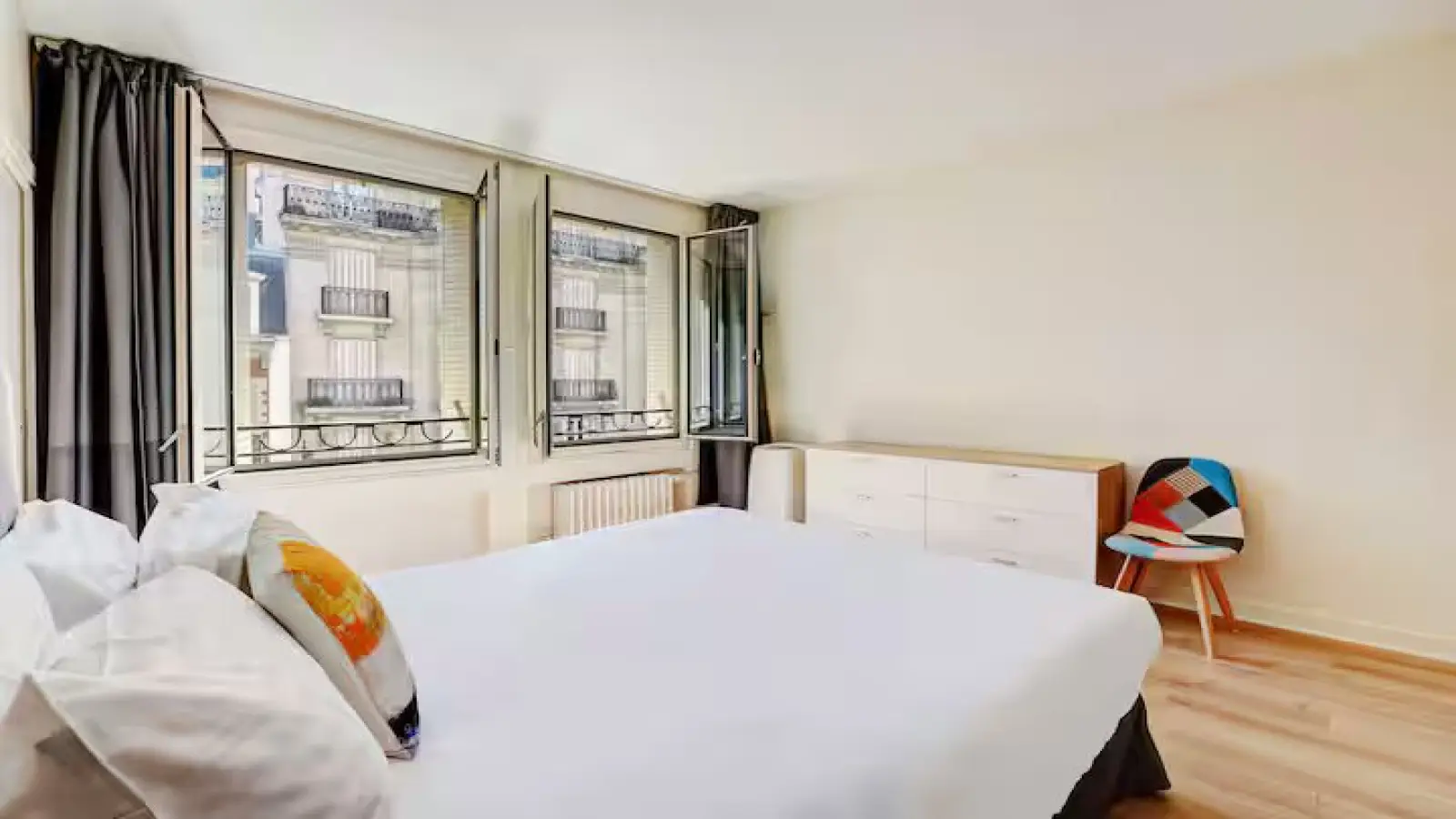 Appartement Rue de la Tour à Paris