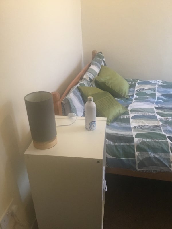 Room Candahar Road in Greater London