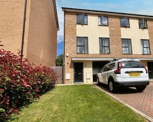 House St Johns Close in Peterborough
