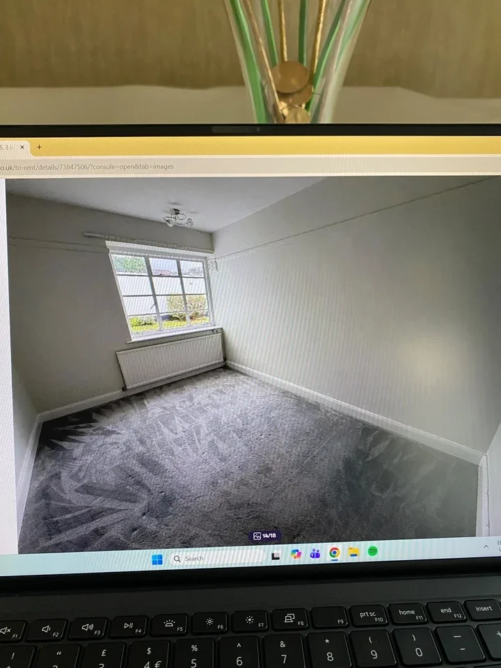Flat Pinner Road in Greater London