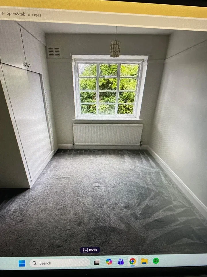 Flat Pinner Road in Greater London