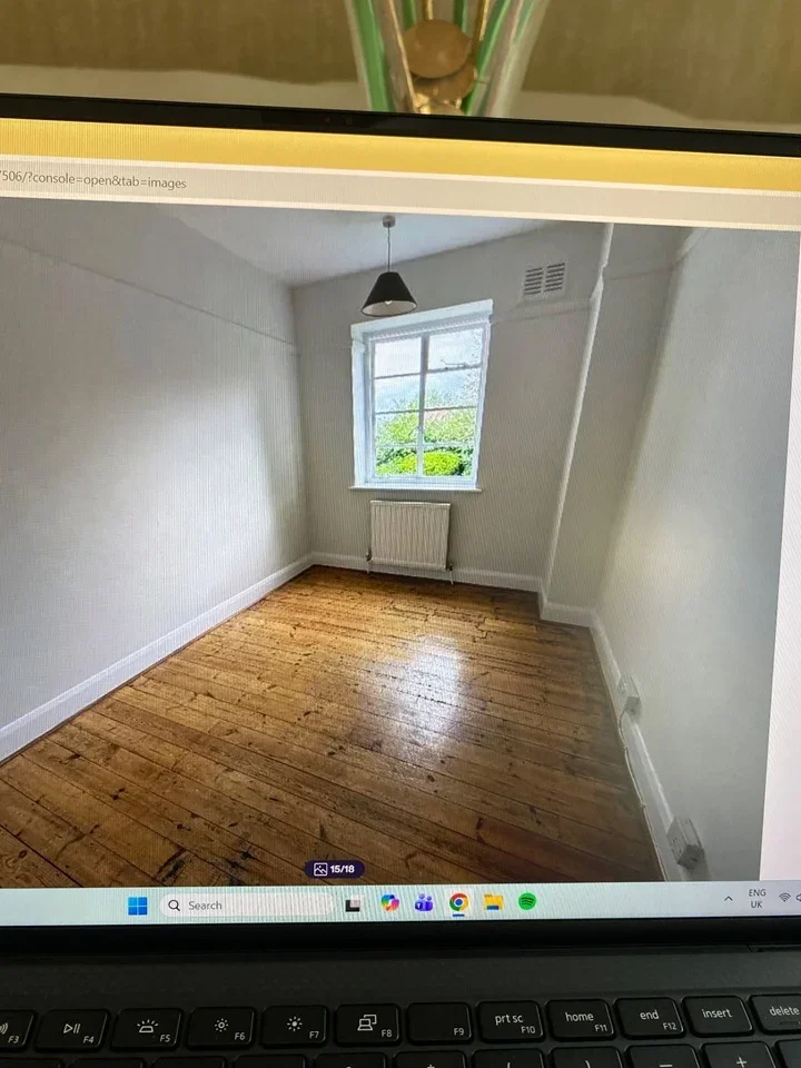 Flat Pinner Road in Greater London