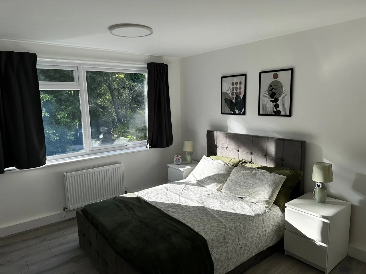 Flat Selhurst Road in Greater London