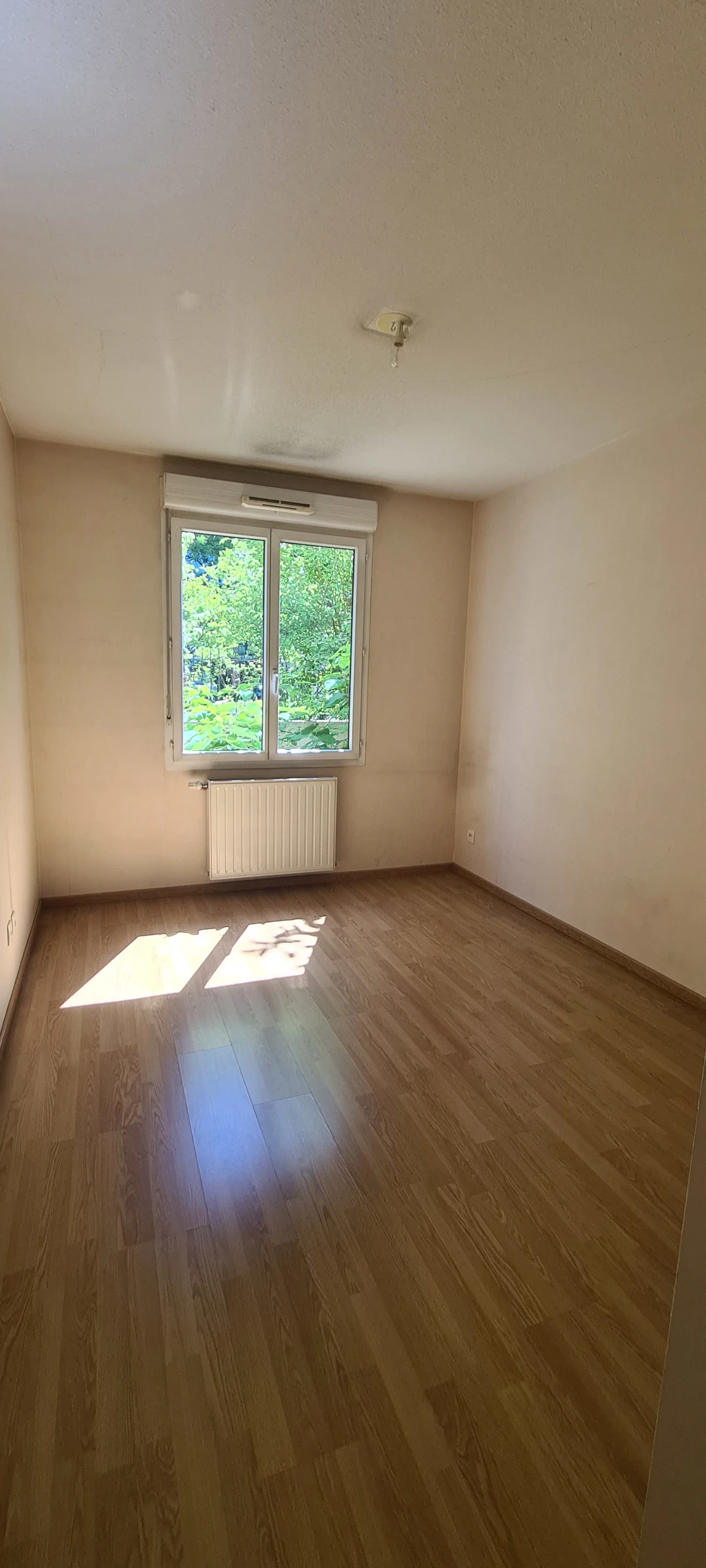 Flat Rue Sergent Michel Berthet in Lyon