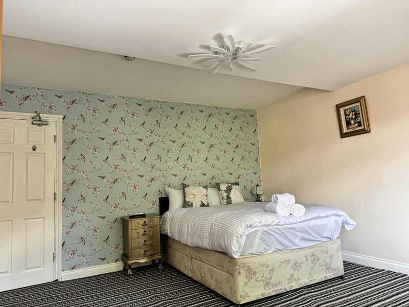 Room Back Richmond Mount in Leeds