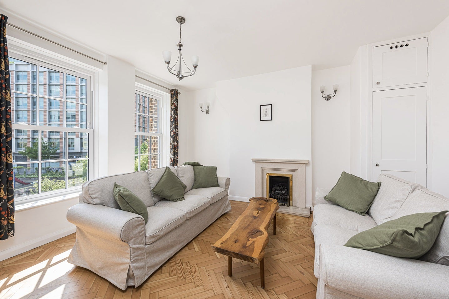 Flat Park Street in Greater London