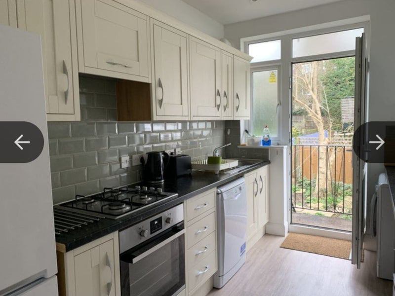Flat Bramshill Gardens in Greater London