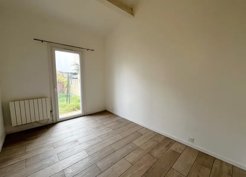 Flat Avenue Flourens Aillaud in Oraison