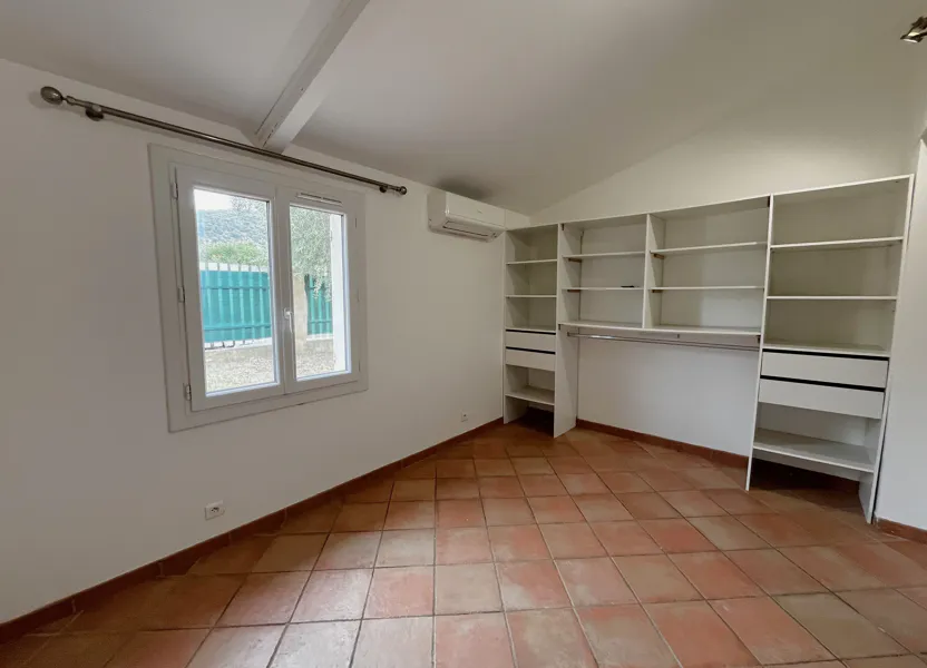 Flat Avenue Flourens Aillaud in Oraison