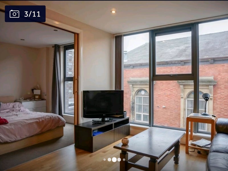Room Hanover Square in Leeds